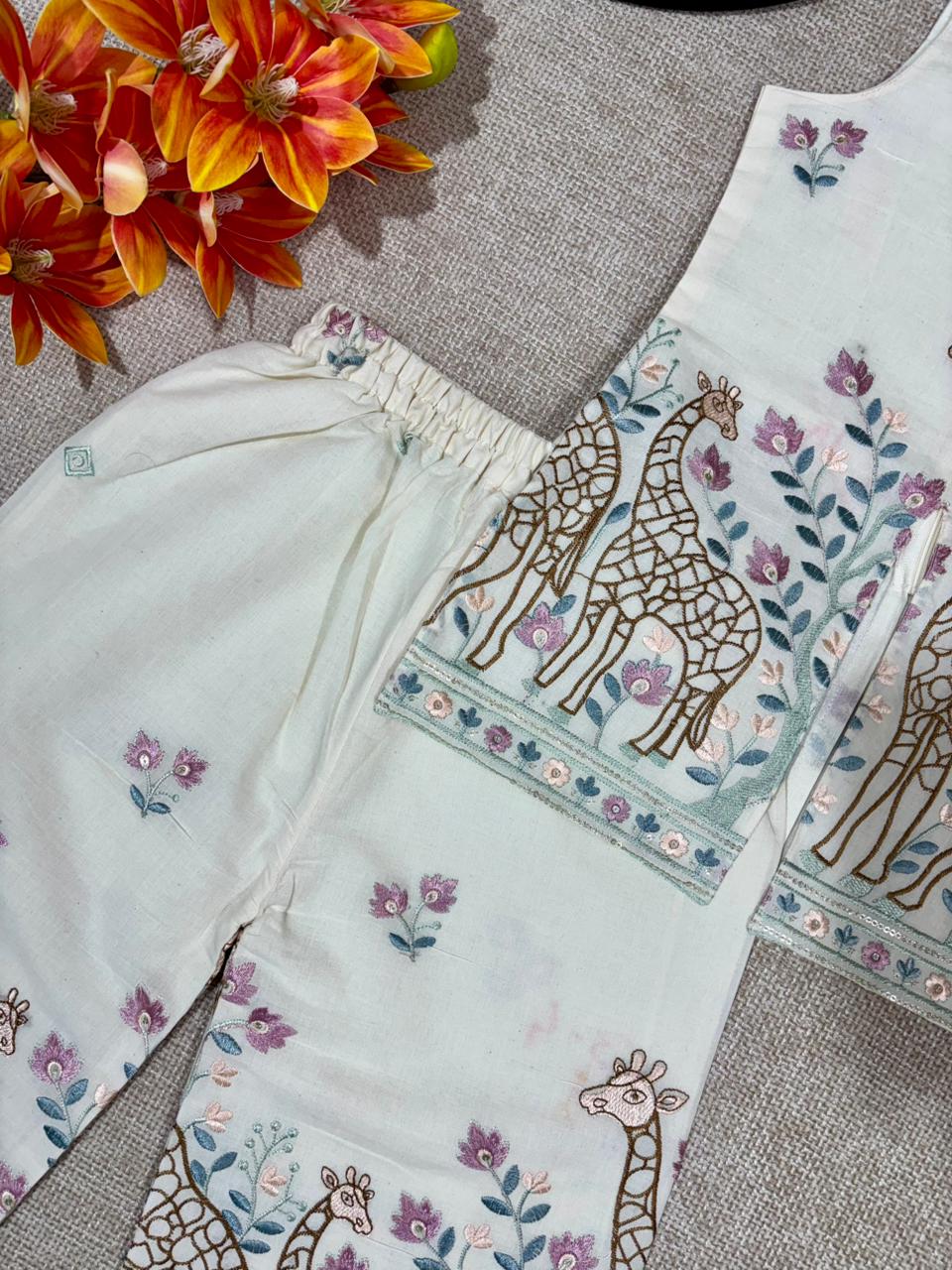 Safari Giraffe Embroidered work Kids Cotton Co-Ord Set